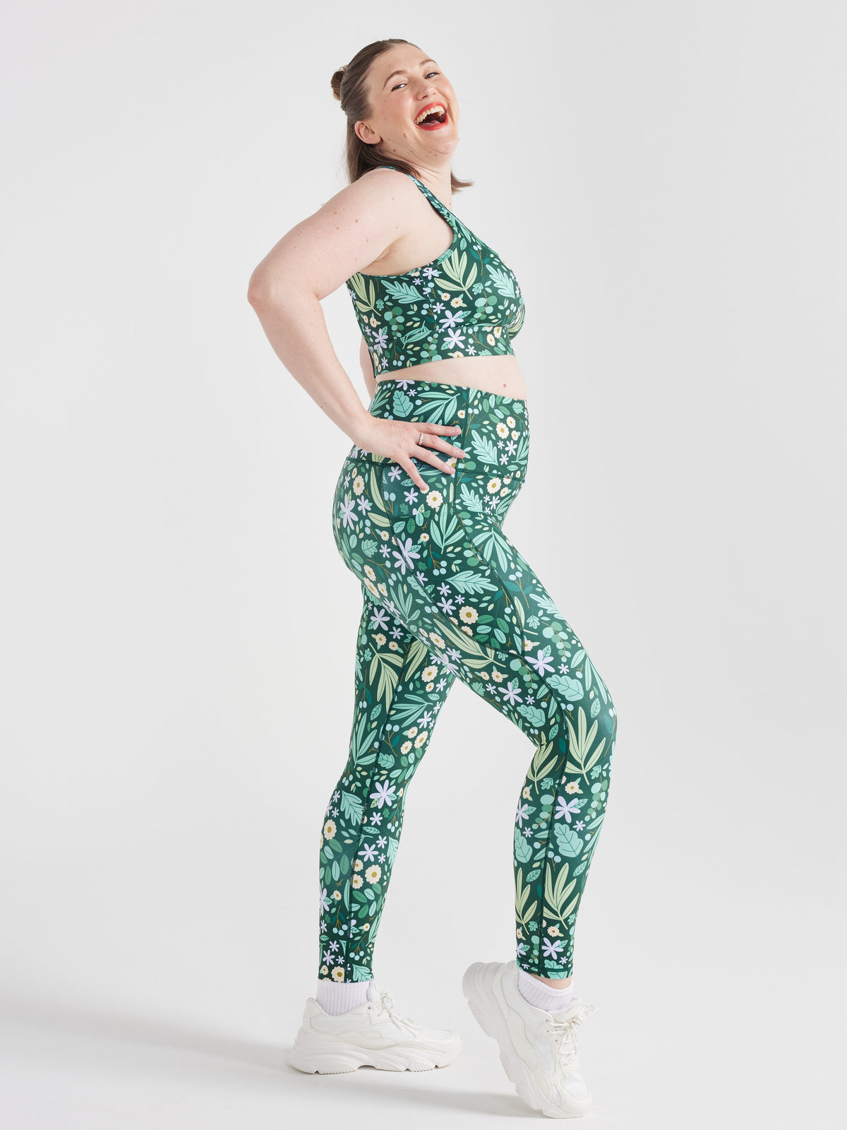 Leaves & Blooms Liberty Hookback Crop