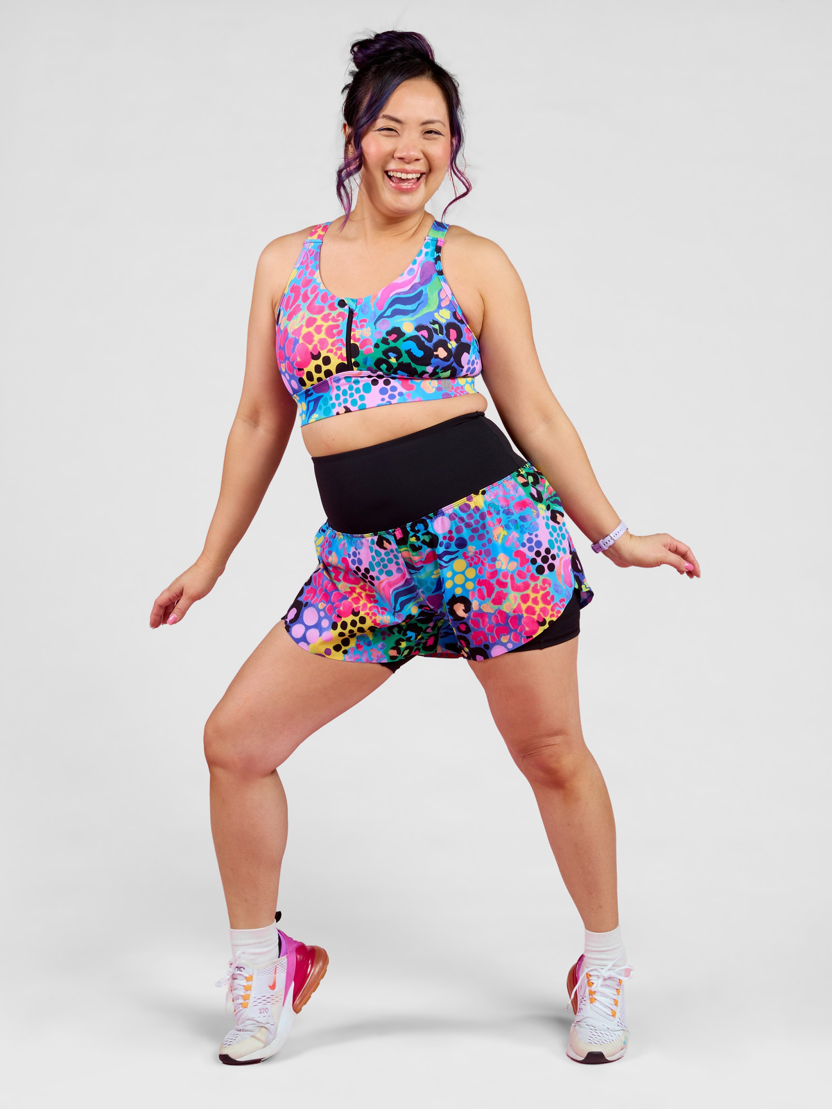 Electric Leopard FlexiZip Crop II - High impact sports bra hookback, worn by Faye