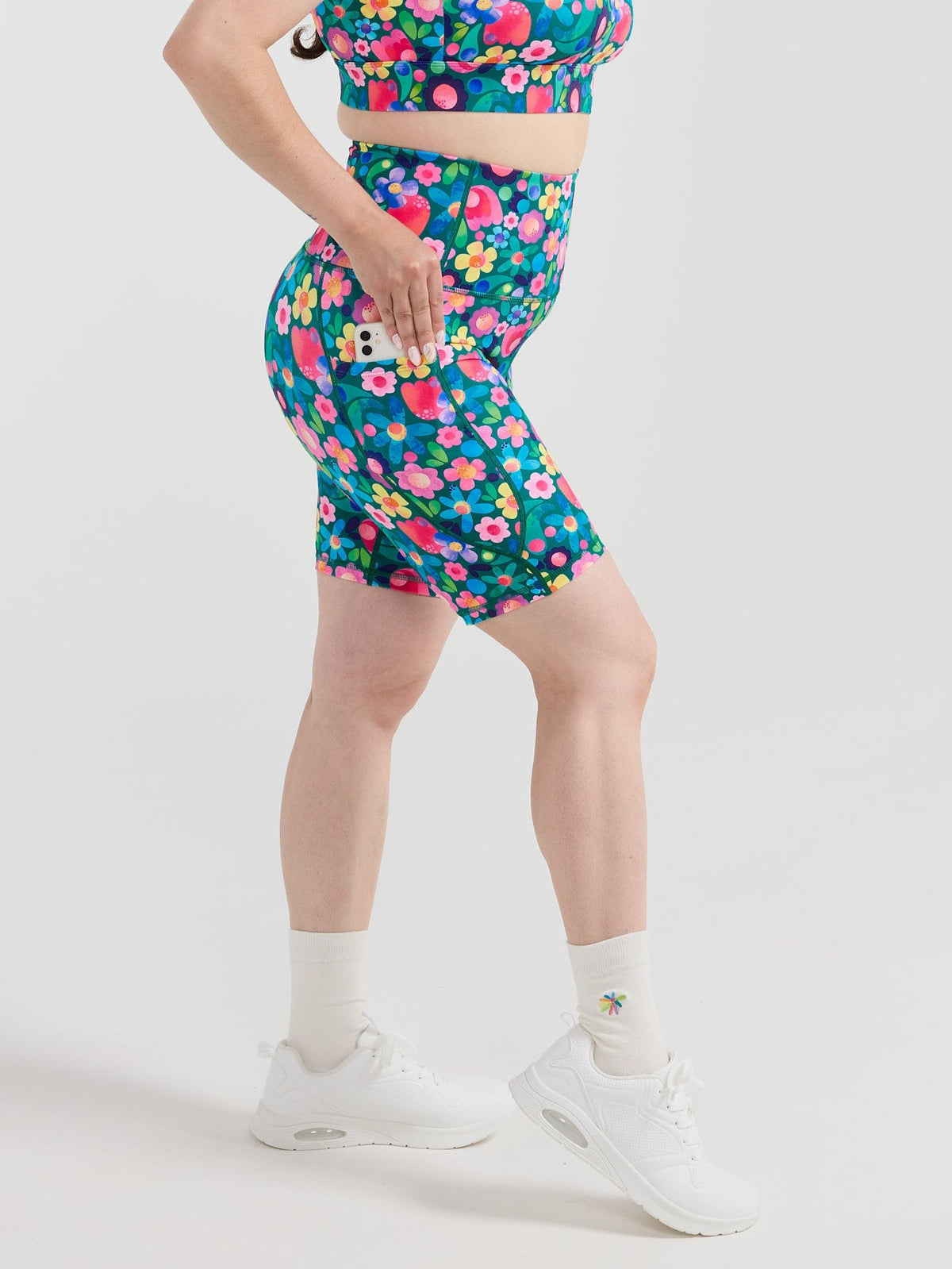 Floral Fields Everyday Bike Shorts - deep side pockets