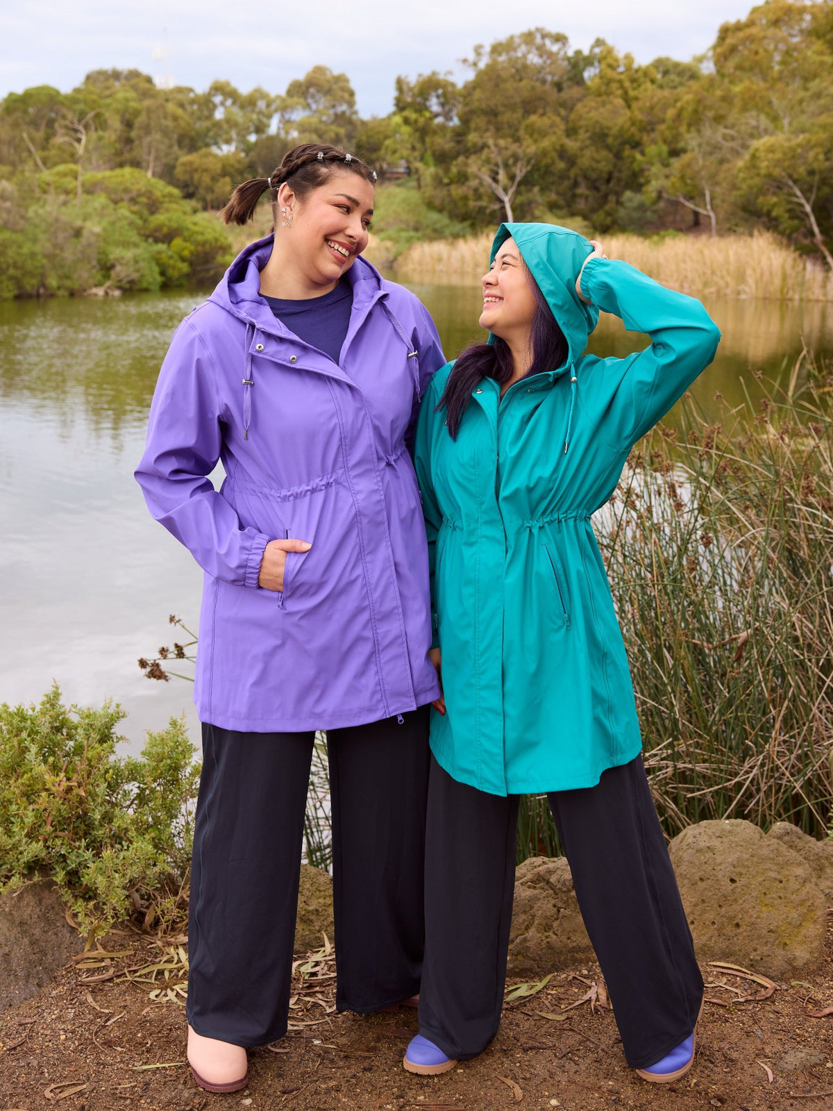 Iris Longline Raincoat- Reef