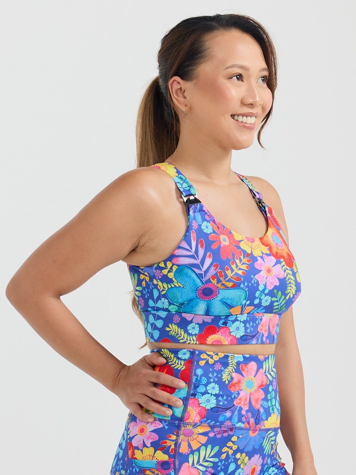 She Believed Liberty Hookback Nursing Crop