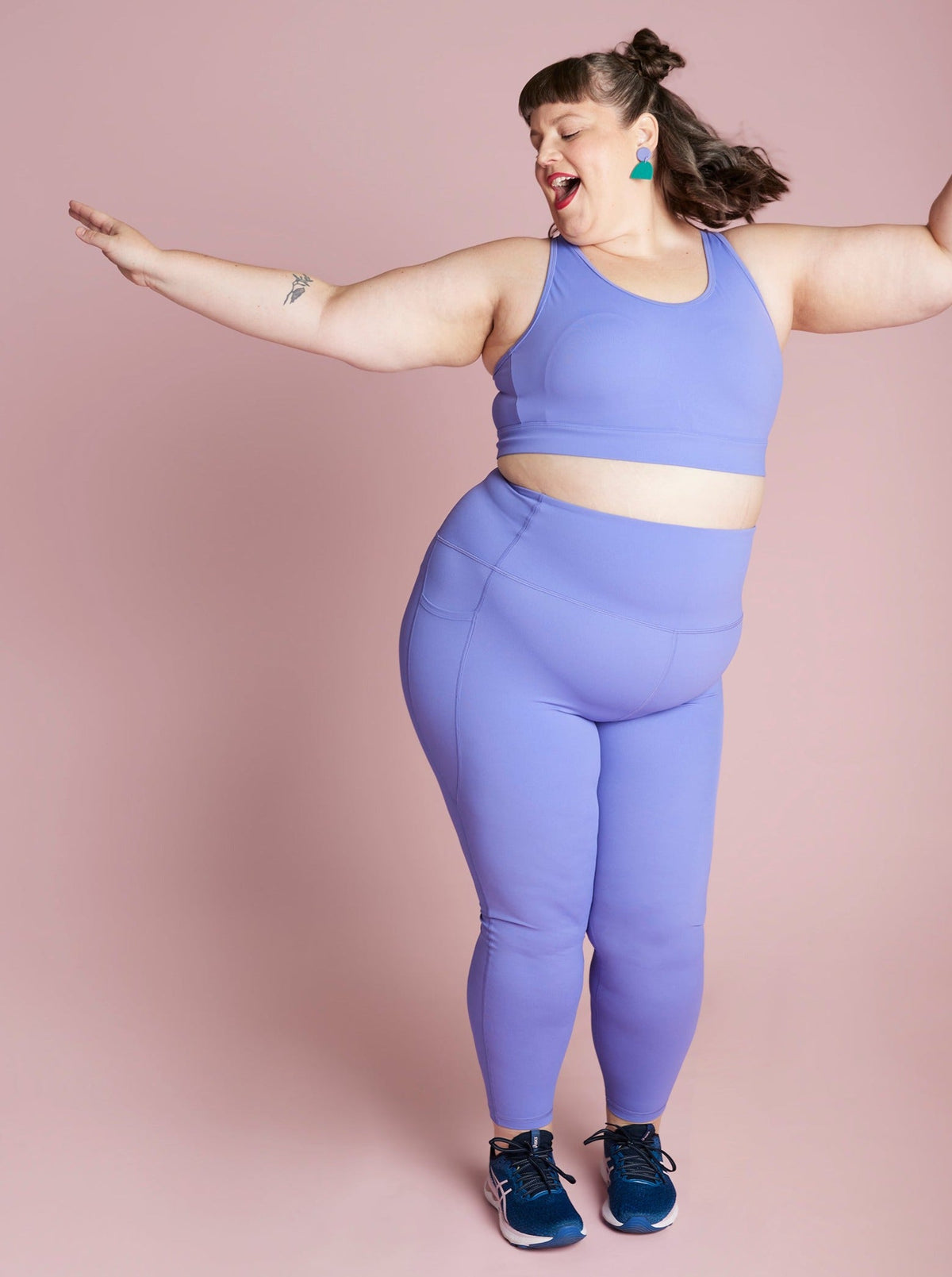 Periwinkle Purple Everyday Legging - 7/8 length - high waisted leggings with pockets plus size