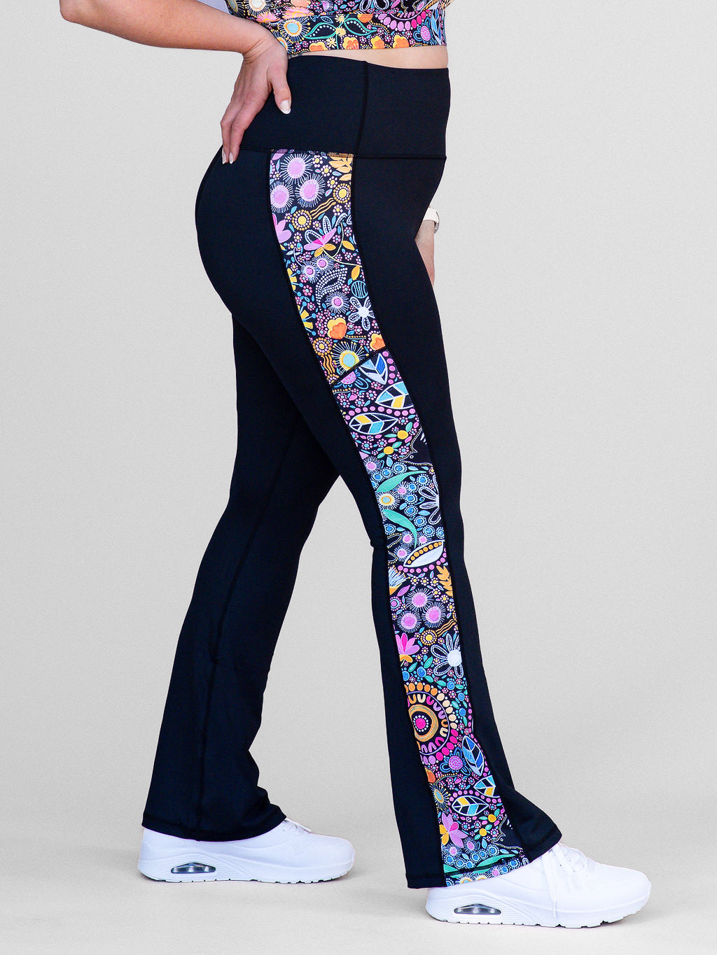 Coastal Wildflowers - Power Flare Legging