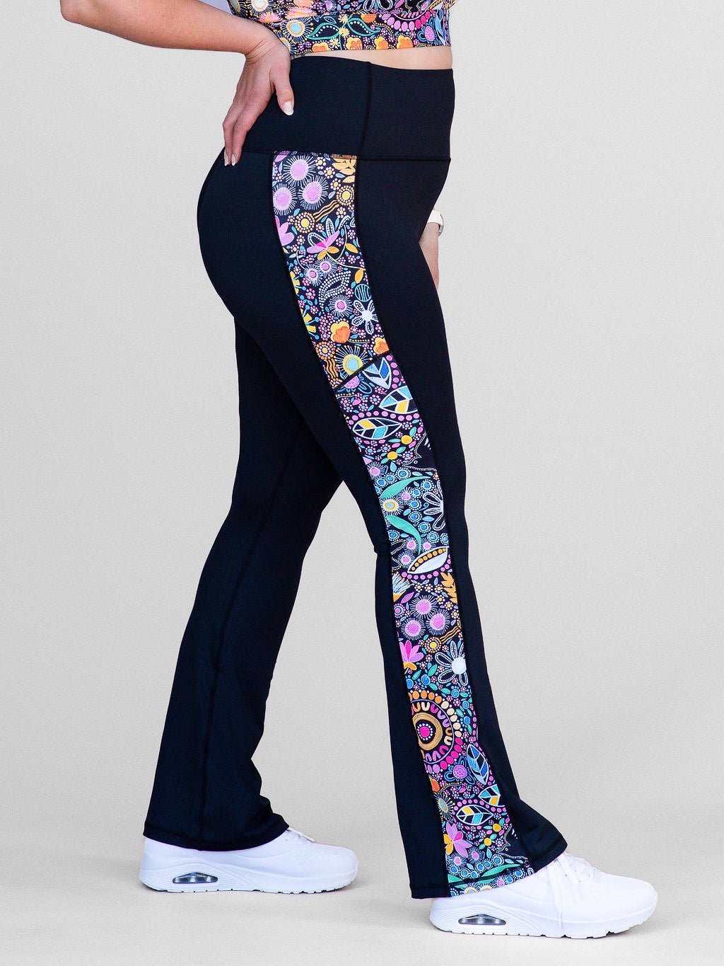 Coastal Wildflowers - Power Flare Legging