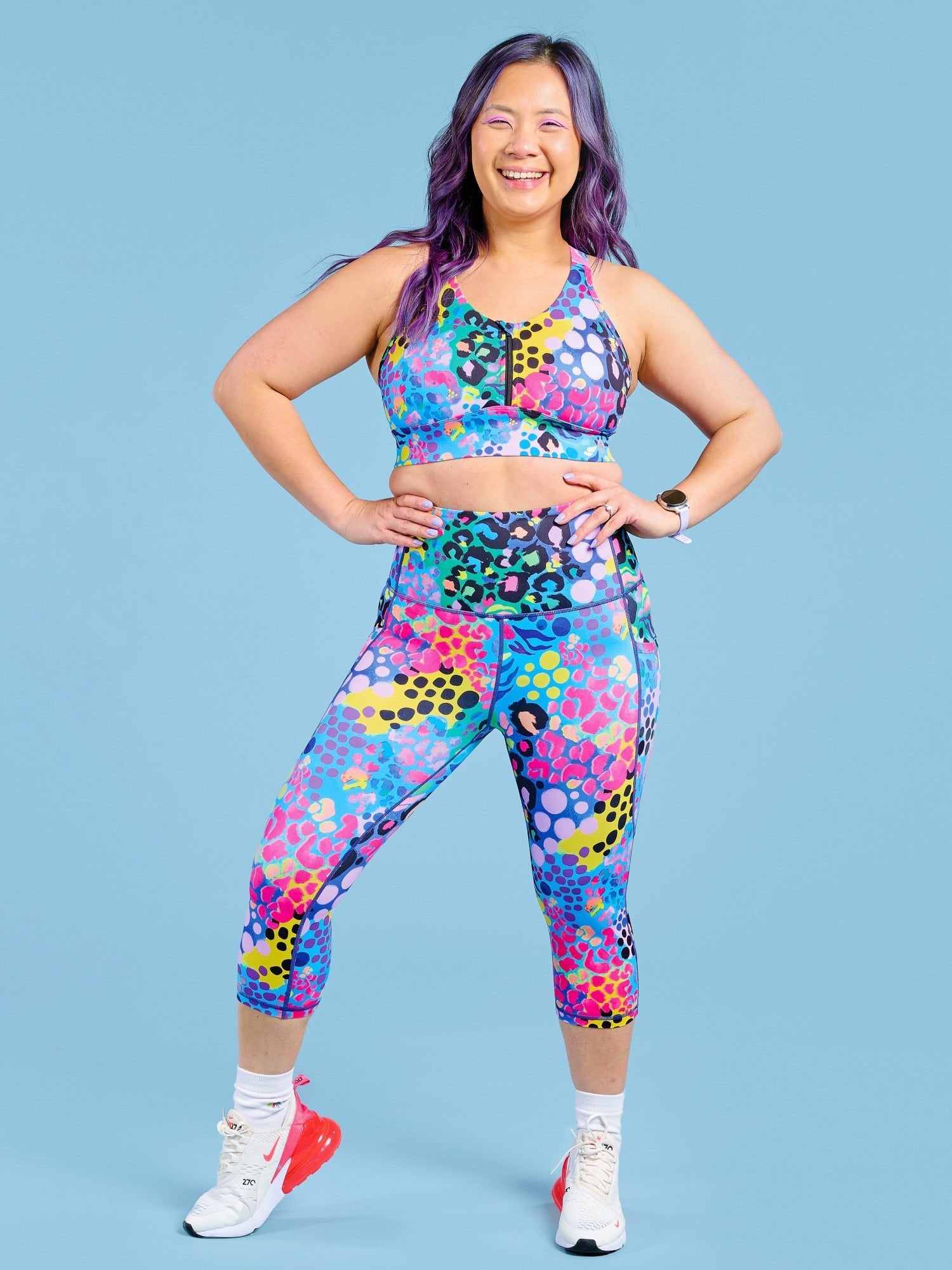 High-Waisted 3/4 Cropped Leggings with Pockets Electric Leopard