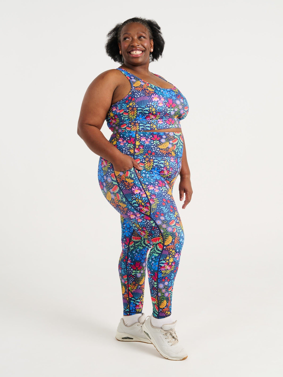Ellie's Garden Everyday Legging, 7/8 length, worn by Zee