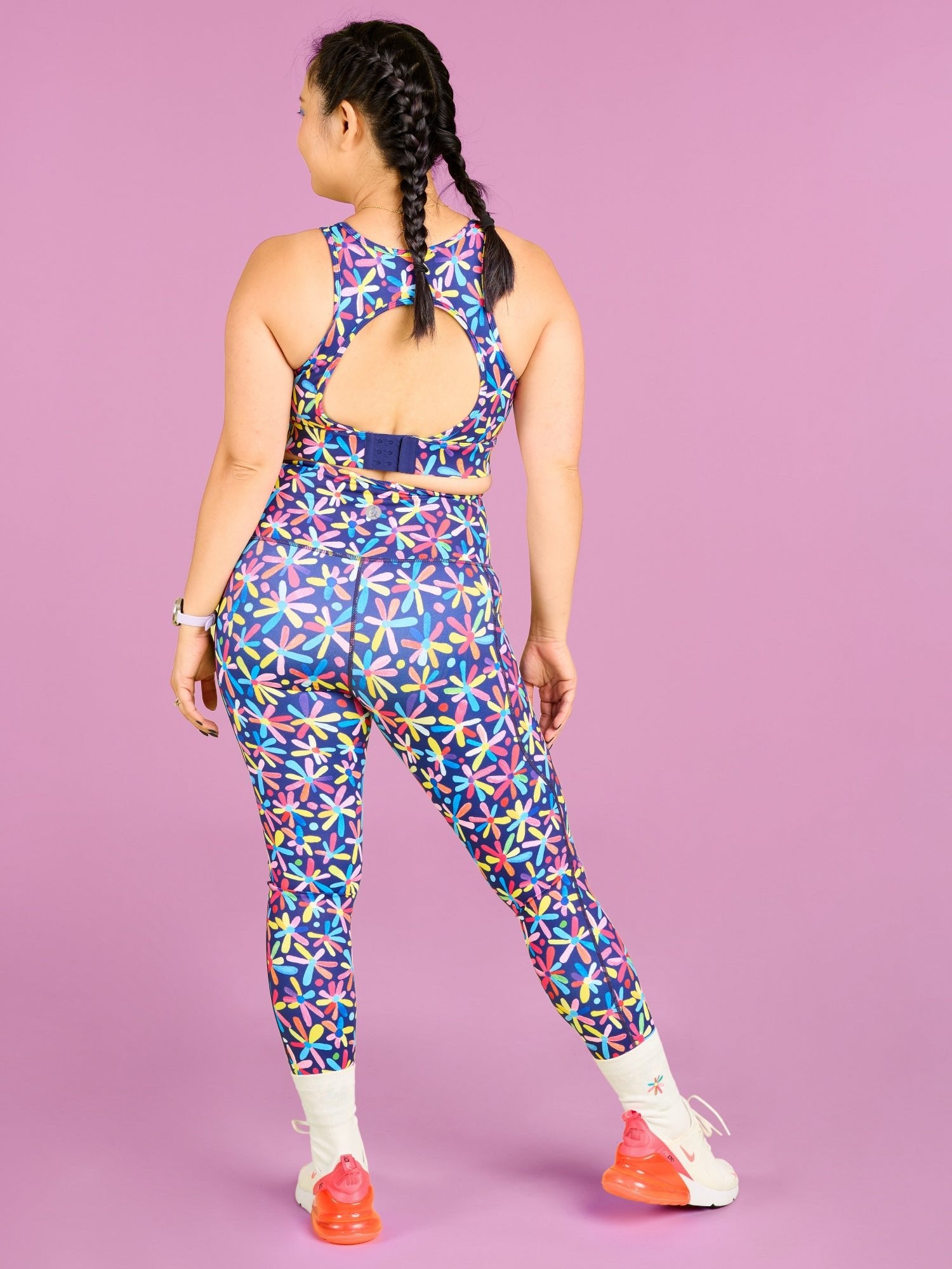 High-Waisted 7/8 Leggings with Pockets Happy Daisies Mama Movement