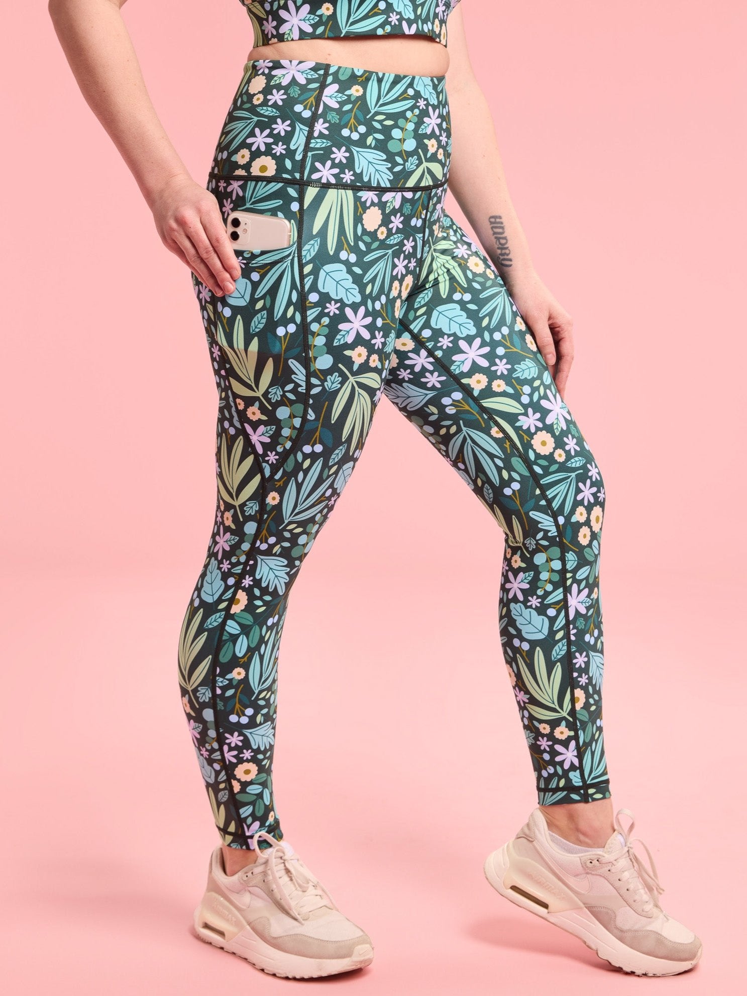 Leaves & Blooms Everyday Legging - 7/8-length - super high waisted leggings