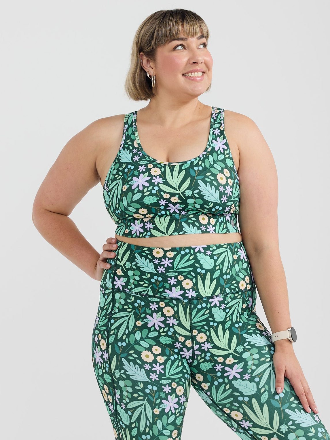 Leaves & Blooms Liberty Hookback Crop
