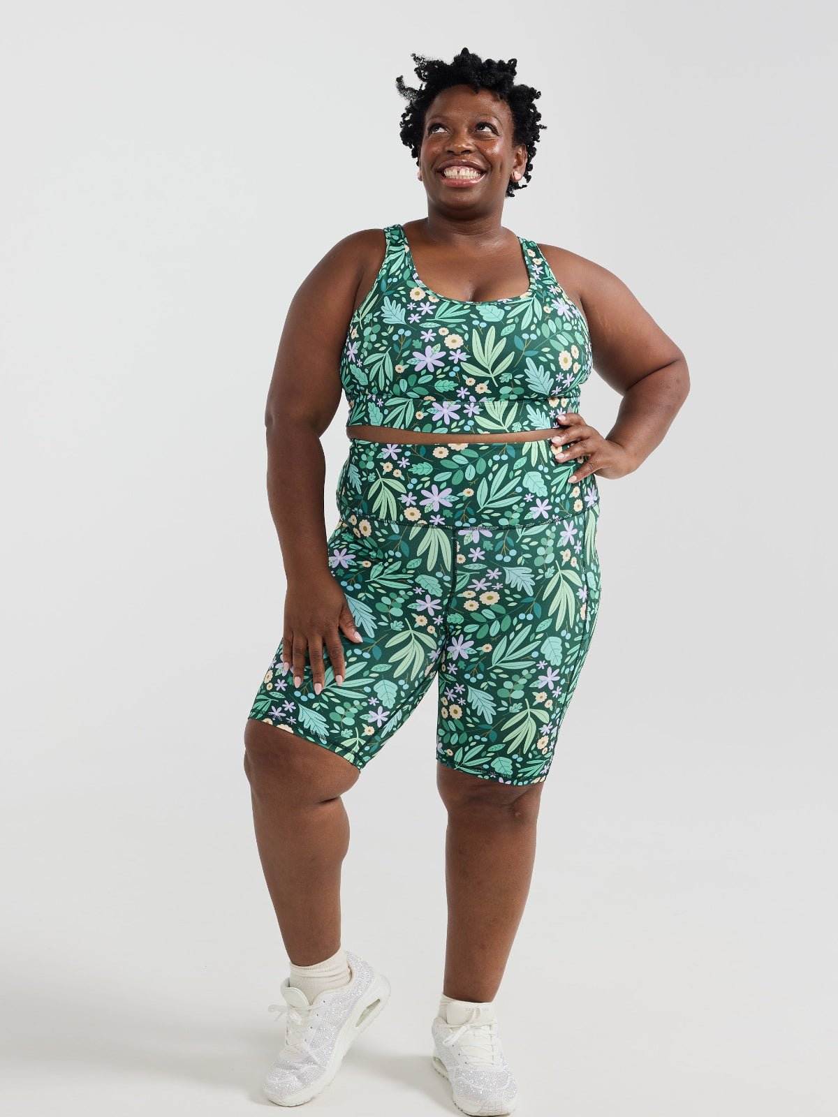 Leaves & Blooms Liberty Hookback Crop