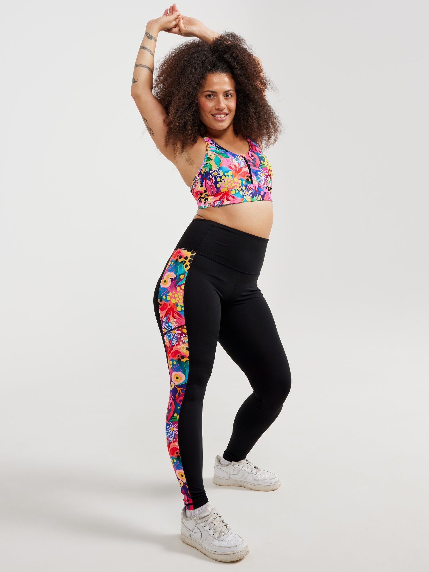Matilda, Embrace Power Legging, Full length, worn by Lora