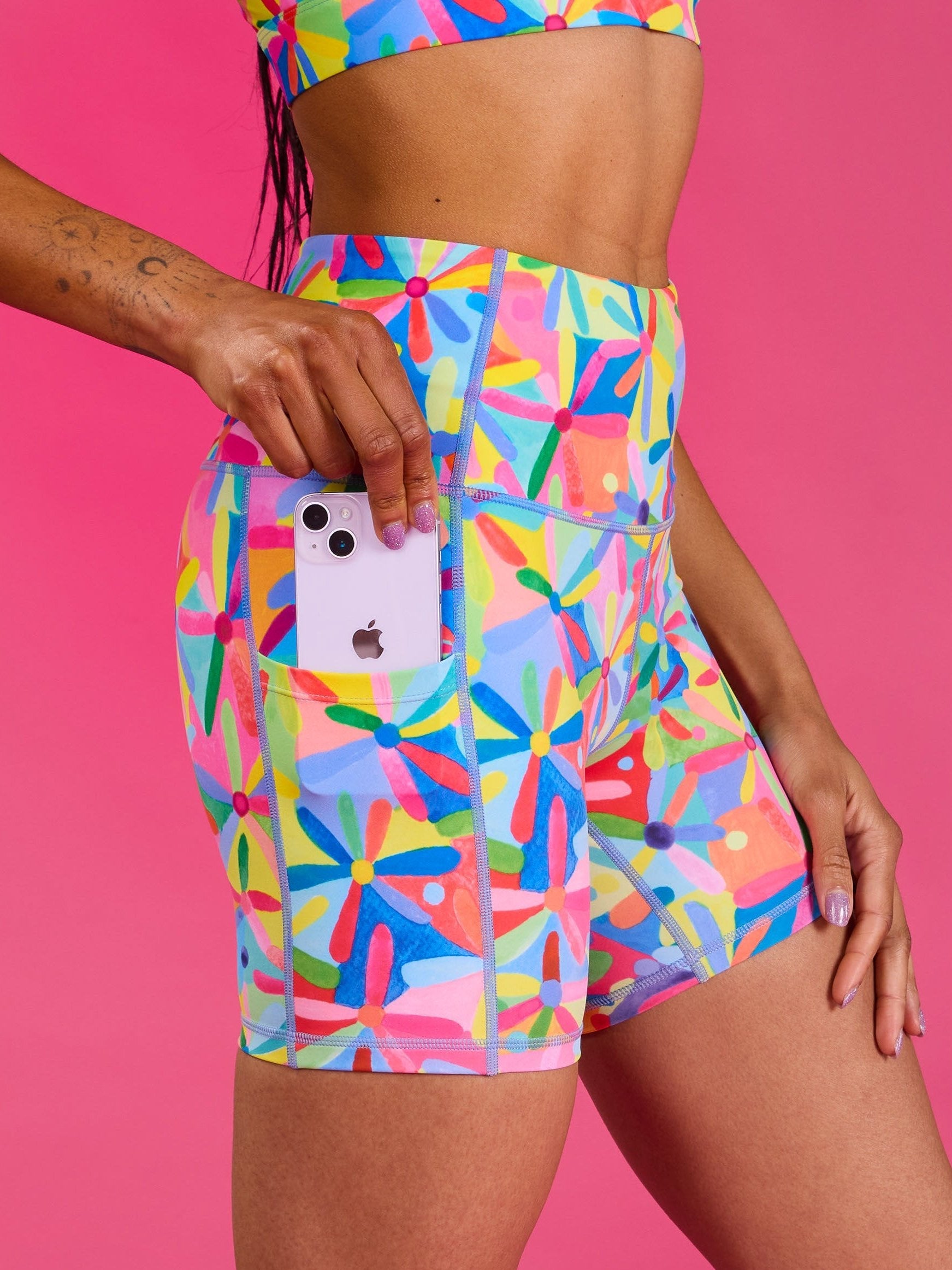 Rainbow Daisies Everyday Shortie Bike Shorts- high waisted bike shorts with pockets